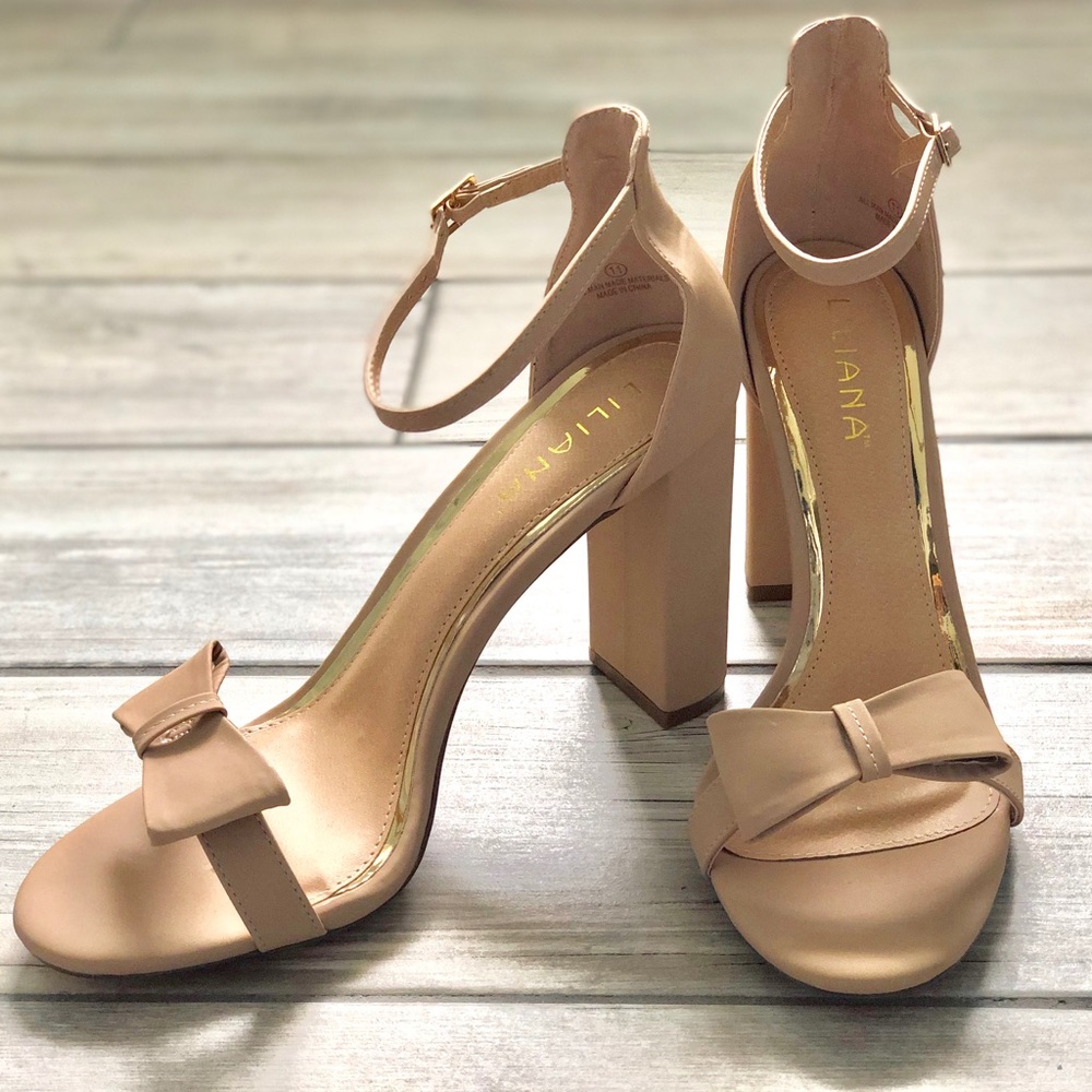 🆕 Nude Ankle strap Heels with Front Bow